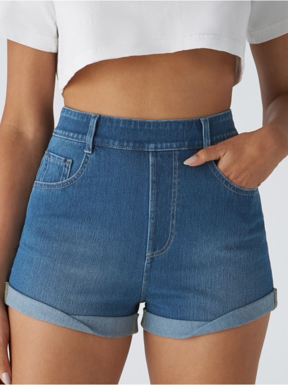 Halara Flex High Waisted Pockets Rolled Hem Washed Denim Casual Shorts L NWOT